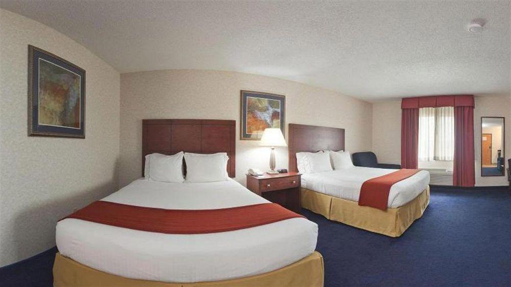 Holiday Inn Express Deforest By Ihg Kültér fotó
