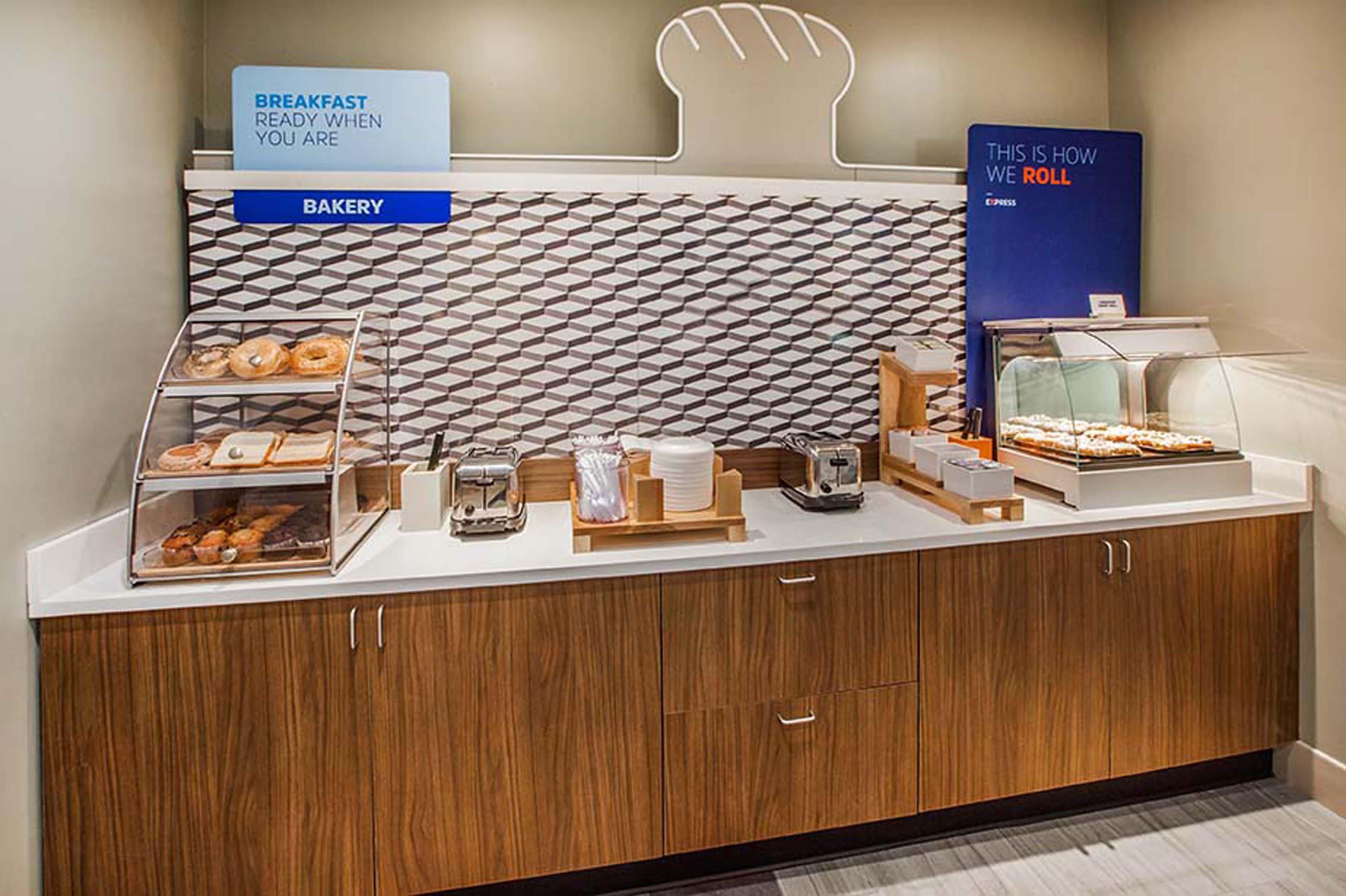Holiday Inn Express Deforest By Ihg Kültér fotó