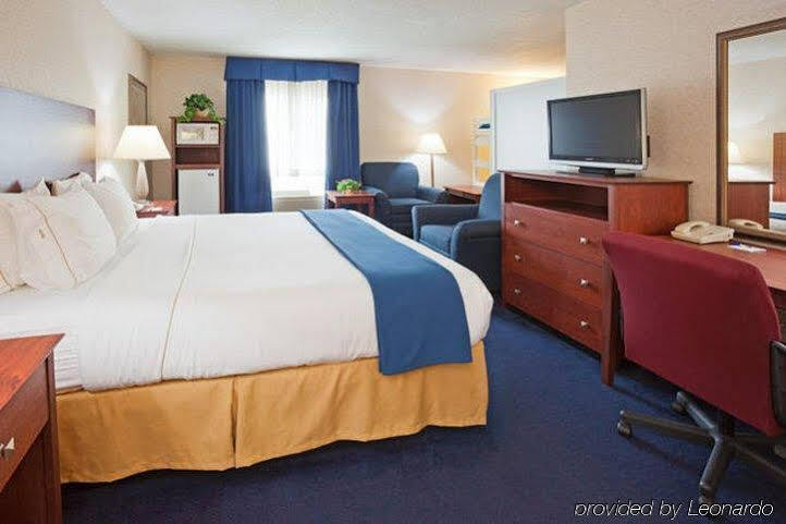 Holiday Inn Express Deforest By Ihg Kültér fotó